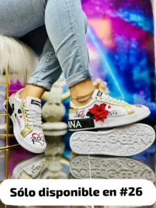 Tenis Dolce y Gabbana blancos con dorado flor y negro