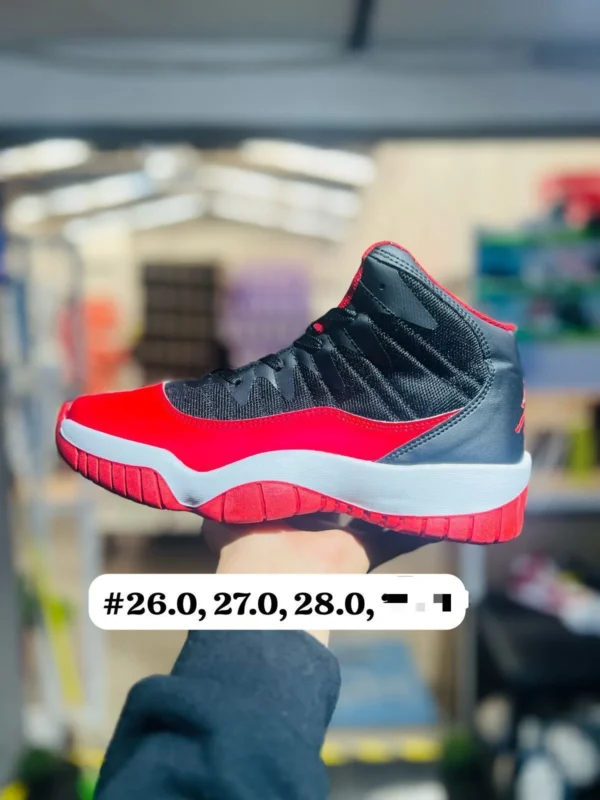 Tenis Jordan Flight 022 negros con rojo