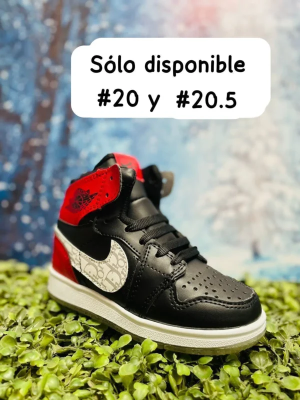 Tenis Jordan Retro 1 Dior negros con rojo y blanco