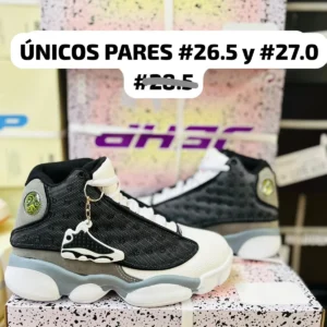 Tenis Jordan Six negros con blanco con detalles en gris calidad espejo