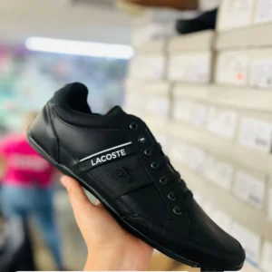 Tenis Lacoste negros