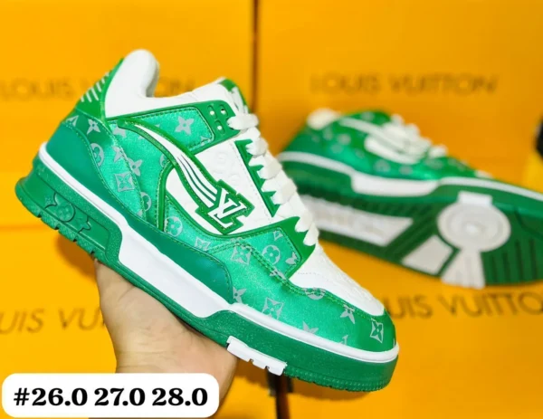 Tenis Louis Vuitton version 1 verdes con blanco calidad espejo