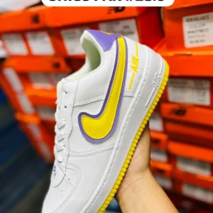 Tenis Nike AF1 LV07 blancos con amarillo calidad premium