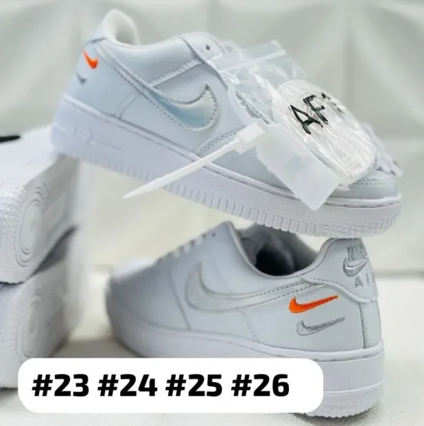 Tenis Nike AF1 Premium colors blancos con gris