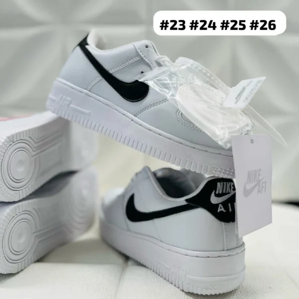 Tenis Nike AF1 Premium colors blancos con negro