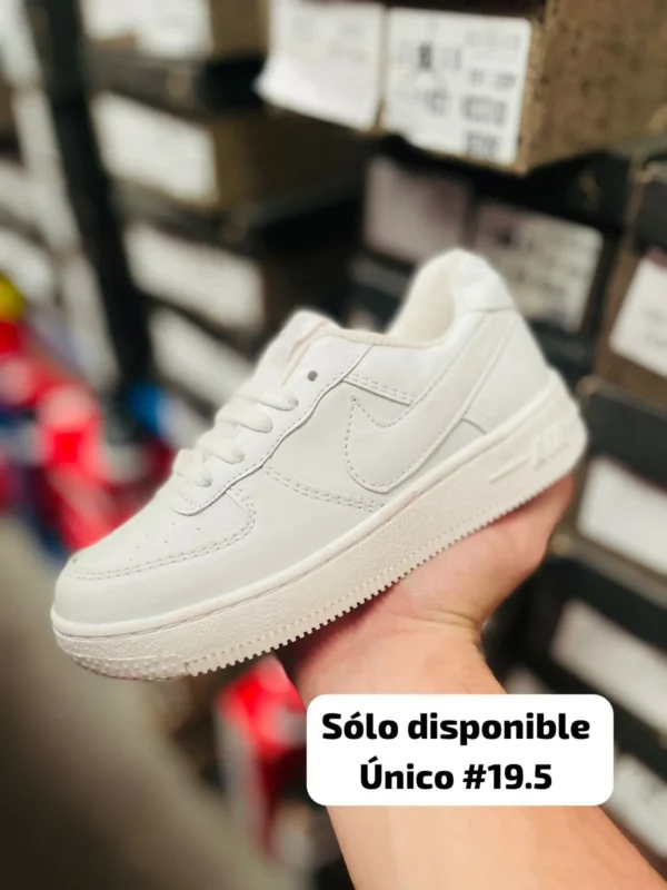 Tenis Nike AF1 blancos