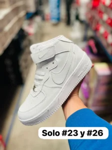 Tenis Nike AF1 bontin latigo blancos