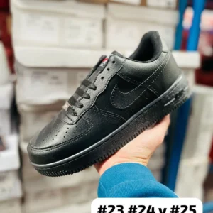 Tenis Nike AF1 cuello de toro negros