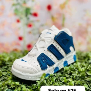 Tenis Nike Air Uptempo blancos con azul
