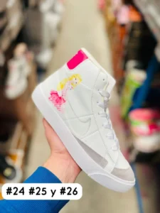 Tenis Nike Blazer Barbie Blancos con estampado
