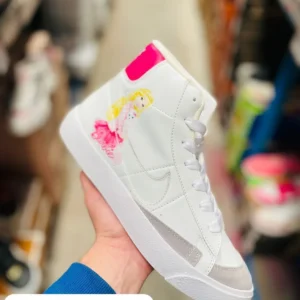 Tenis Nike Blazer Barbie Blancos con estampado