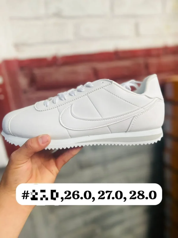 Tenis Nike Cortez blancos