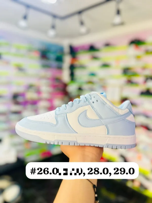 Tenis Nike Dunk azul marino con blanco calidad espejo