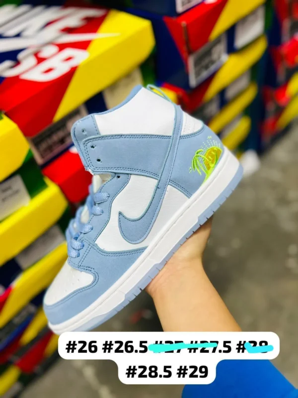 Tenis Nike Dunk bota bordado blanco con azul cielo calidad espejo