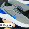 Tenis Nike Running ngris con azul
