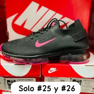 Tenis Nike Vapor Runner negros con rosa