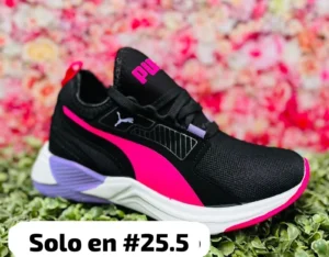 Tenis Puma Cristal negros con rosa fushia
