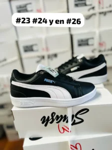 Tenis Puma Smash negros con blanco