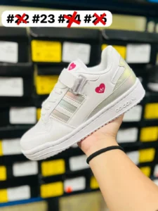 Tenis adidas forum blanco con gris corazon