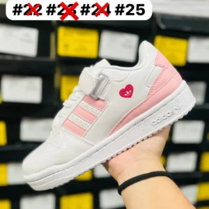 Tenis adidas forum blancos con rosa corazon