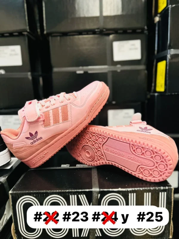 Tenis adidas forum rosas