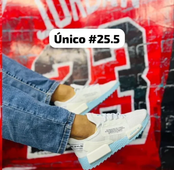 Tenis adidas nomada 2 blancos con azul