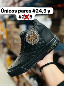 Tenis bota acolchonada mk negros