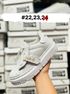 Tenis dior belcro blancos