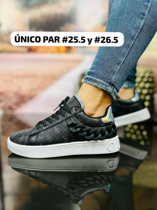 Tenis guess cadena negro