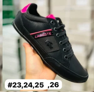 Tenis lacoste negros con rosa