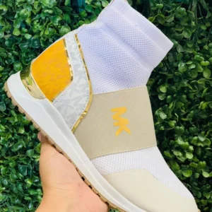 Tenis mk calcetin blancos con amarillo