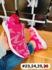 Tenis mk metalicos fushia