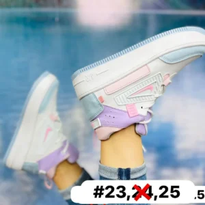 Tenis nike colors blanco con rosa, azul y morado