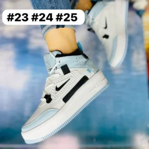 Tenis nike colors blancos con azul y negro
