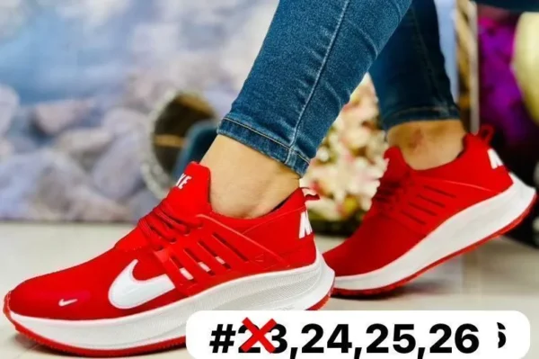 Tenis nike new rojos