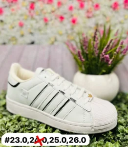 Tenis super star blancos